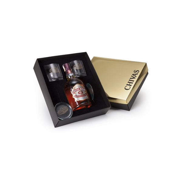 Kit Whisky Chivas Regal com Copo e Porta-Copo