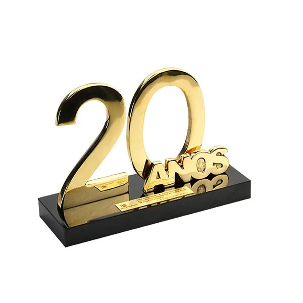 Troféu 20 anos personalizados